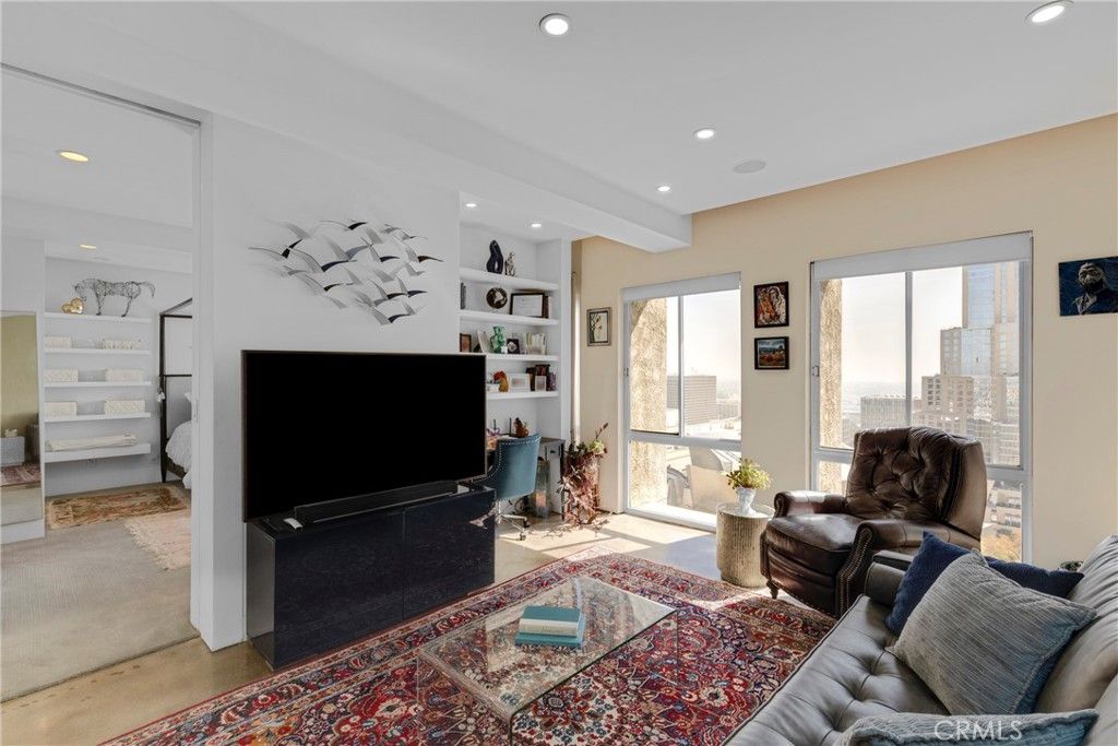 Photo of 800 W 1st St #2305, Los Angeles, CA 90012 (MLS # SR26062186)