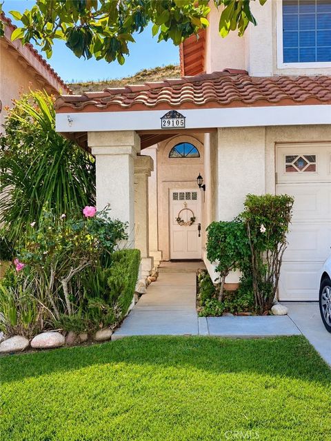 Photo of 29105 Marilyn Drive, Canyon Country, CA 91387 (MLS # SB26115964)
