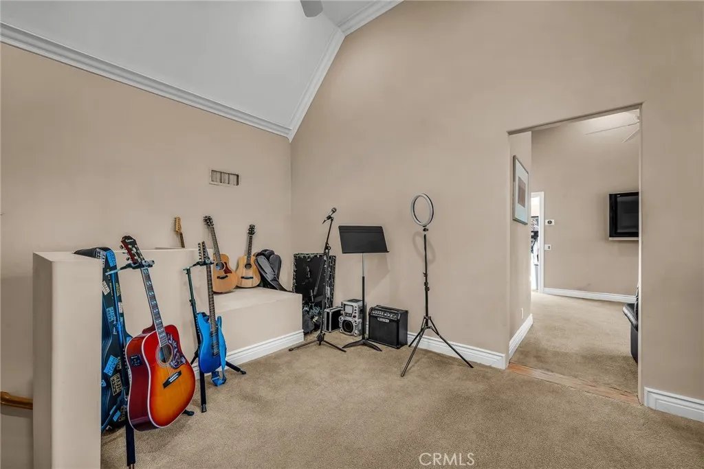 Encino, California 91316, United States, 6 Bedrooms Bedrooms, ,8 BathroomsBathrooms,Residential,Active,223965