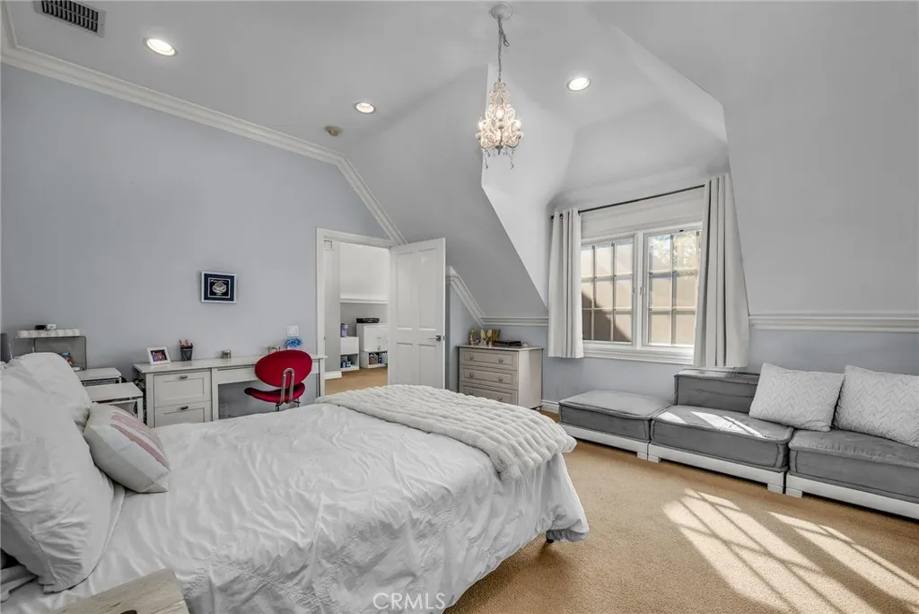 Encino, California 91316, United States, 6 Bedrooms Bedrooms, ,8 BathroomsBathrooms,Residential,Active,223965