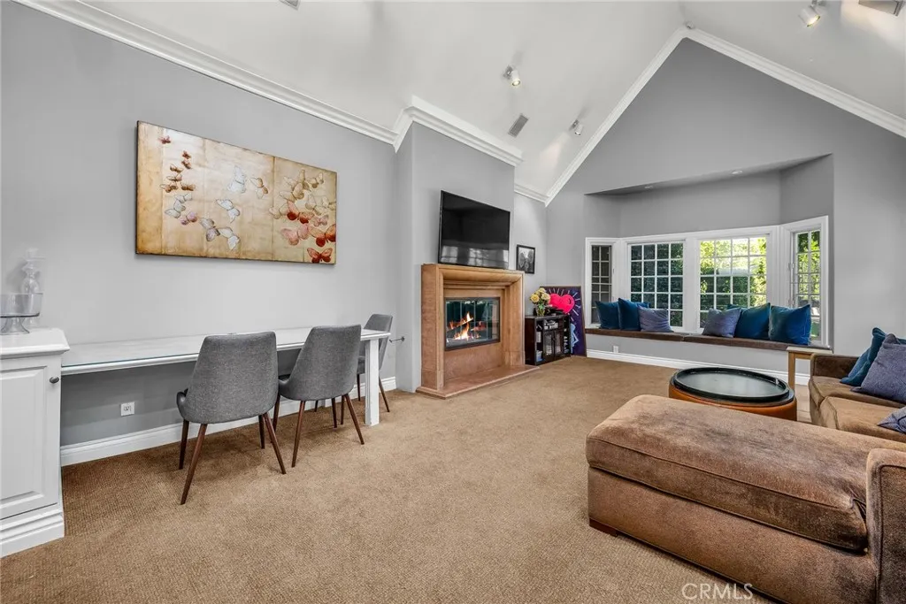 Encino, California 91316, United States, 6 Bedrooms Bedrooms, ,8 BathroomsBathrooms,Residential,Active,223965