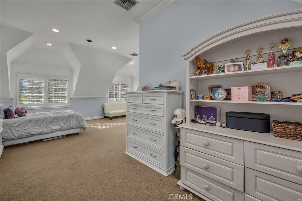 Encino, California 91316, United States, 6 Bedrooms Bedrooms, ,8 BathroomsBathrooms,Residential,Active,223965