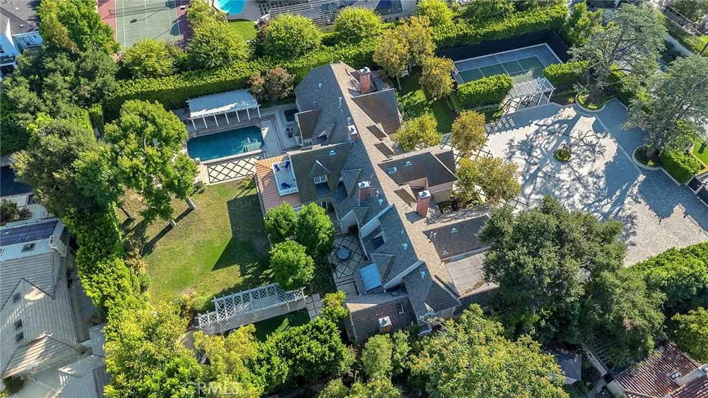 Encino, California 91316, United States, 6 Bedrooms Bedrooms, ,8 BathroomsBathrooms,Residential,Active,223965