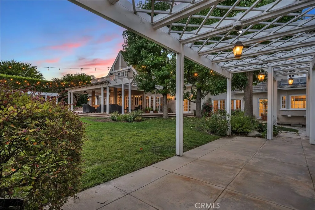 Encino, California 91316, United States, 6 Bedrooms Bedrooms, ,8 BathroomsBathrooms,Residential,Active,223965