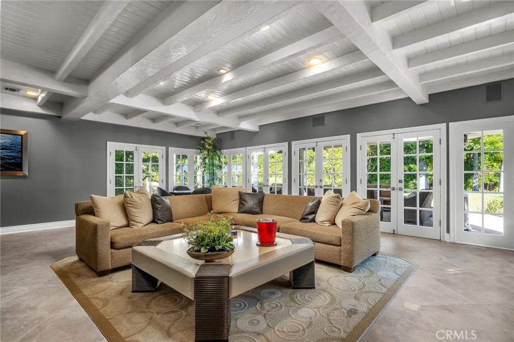 Encino, California 91316, United States, 6 Bedrooms Bedrooms, ,8 BathroomsBathrooms,Residential,Active,223965