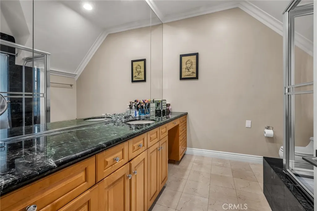 Encino, California 91316, United States, 6 Bedrooms Bedrooms, ,8 BathroomsBathrooms,Residential,Active,223965