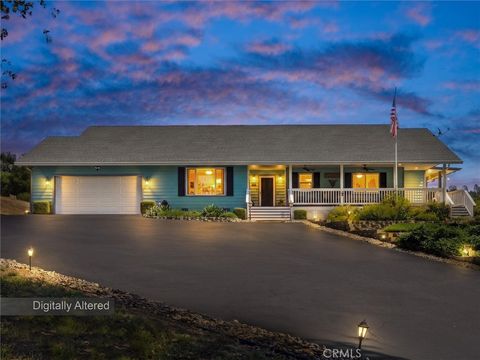 Photo of 4848 Valley Oak Circle, Mariposa, CA 95338 (MLS # MP26085953)