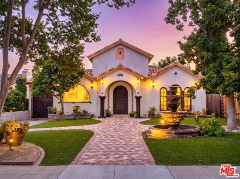 Photo of 1792 E Elizabeth Street, Pasadena, CA 91104 (MLS # 26837823)