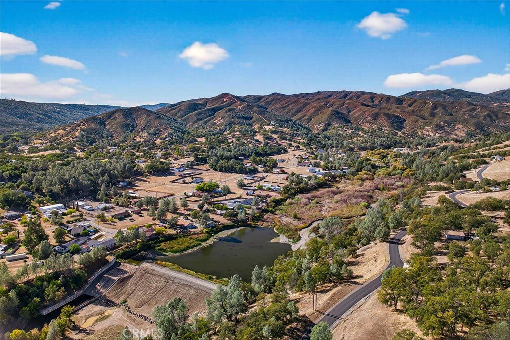 3113 Wolf Creek Road