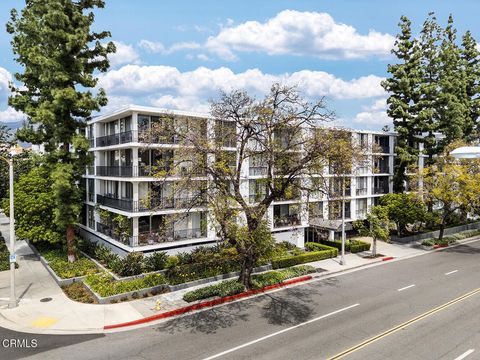 Photo of 601 E Del Mar Boulevard #404, Pasadena, CA 91101 (MLS # P1-26684)