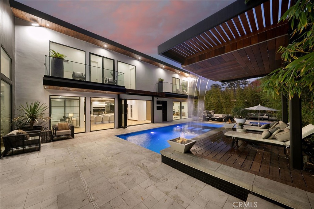 Properties 4 3822 1/2 Laurel Canyon Boulevard