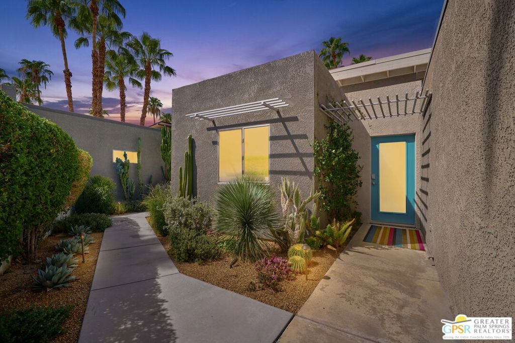 671 Dunes Court