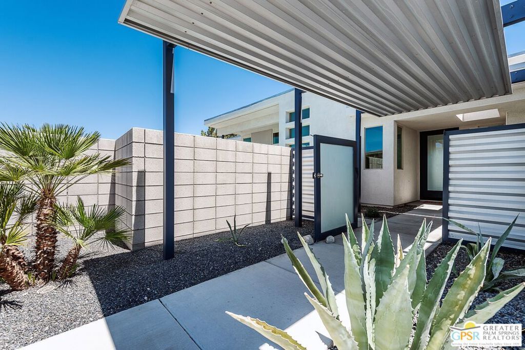 Photo of 1157 Enamor Court, Palm Springs, CA 92262 (MLS # 26668541PS)