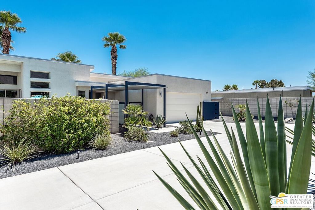 Photo of 1157 Enamor Court, Palm Springs, CA 92262 (MLS # 26668541PS)