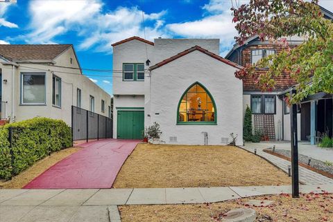 Photo of 721 Pomona Ave Ave, Albany, CA 94706 (MLS # 41115996) Photo of 721 Pomona Ave Ave, Albany, CA 94706 (MLS # 41115996)
