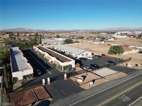 Photo of 16440 Sequoia St, Hesperia, CA 92345 (MLS # CV25263300)