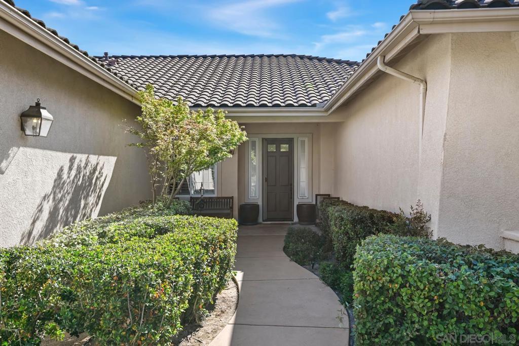 2167 Collomia Ct.
