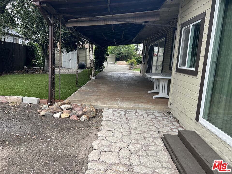 2717 Los Robles Road
