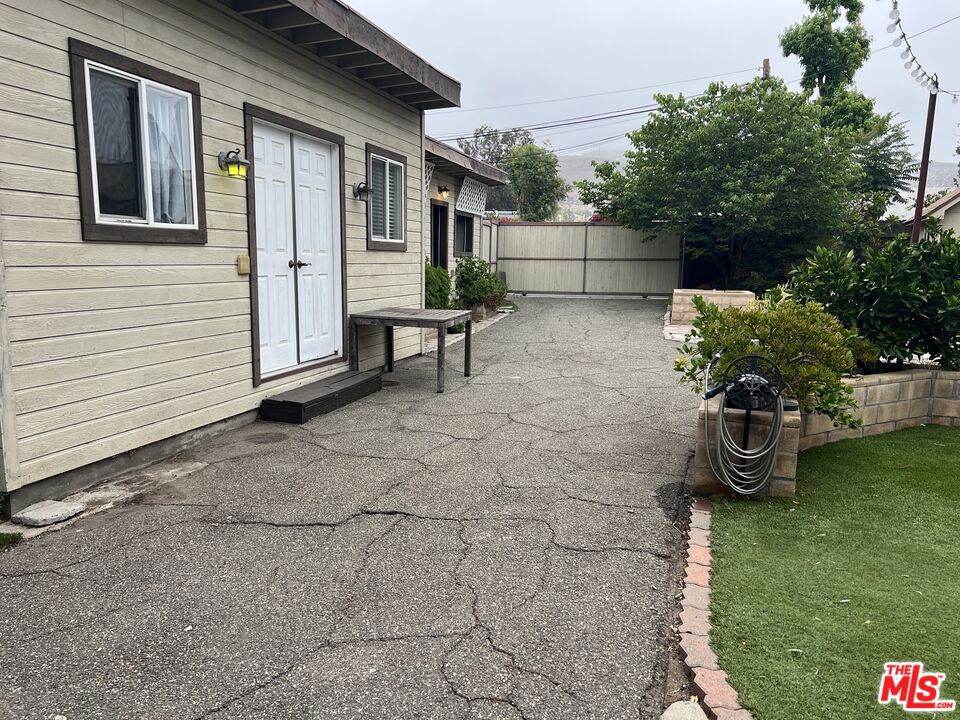 2717 Los Robles Road