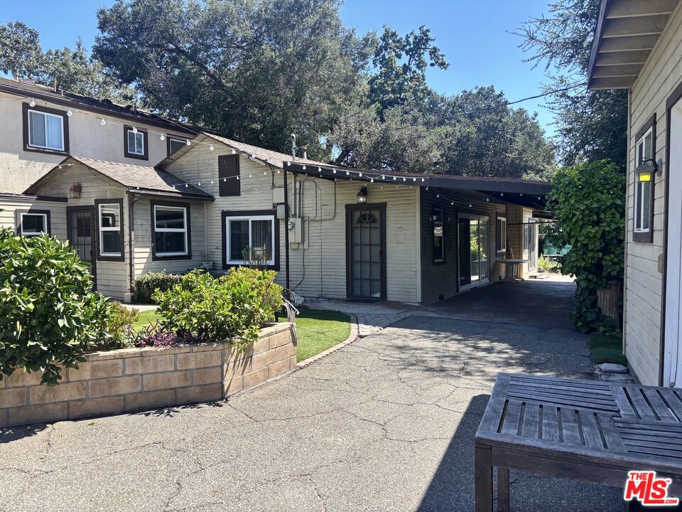 2717 Los Robles Road