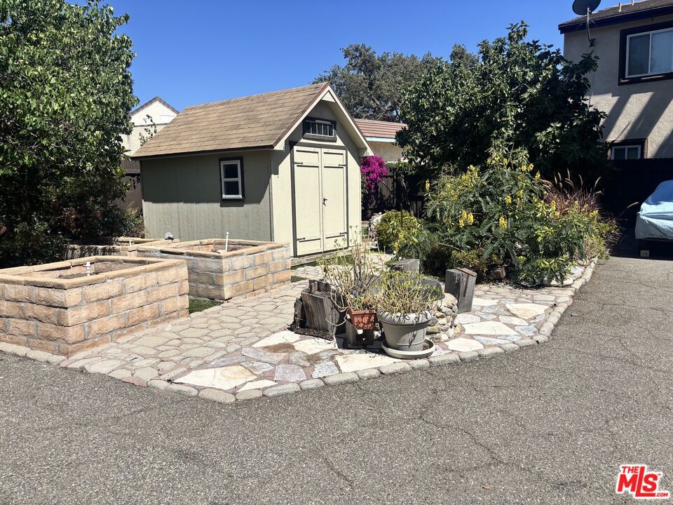 2717 Los Robles Road