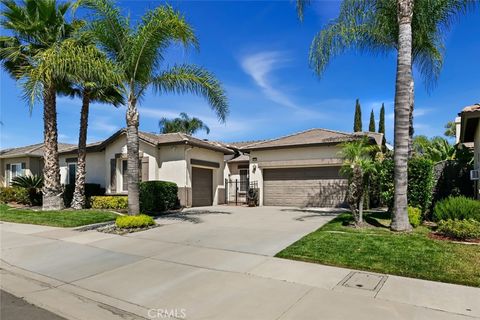 Photo of 26764 Kingwood Rd, Murrieta, CA 92563 (MLS # SW26068697)