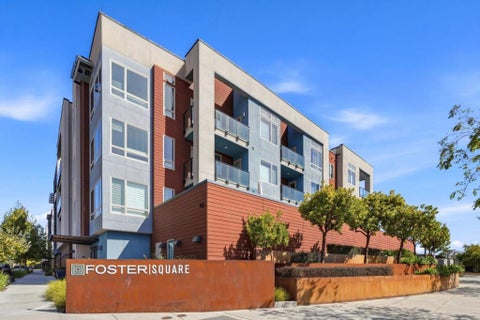 Photo of 1039 Foster Square Lane #403, Foster City, CA 94404 (MLS # ML82064929)