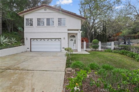 272 Manzanita Thousand Oaks CA 91361