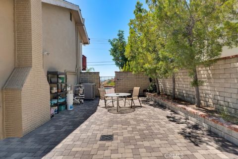 Tiny photo for 3003 Mesa Verde Drive, Burbank, CA 91504 (MLS # SR26155568)