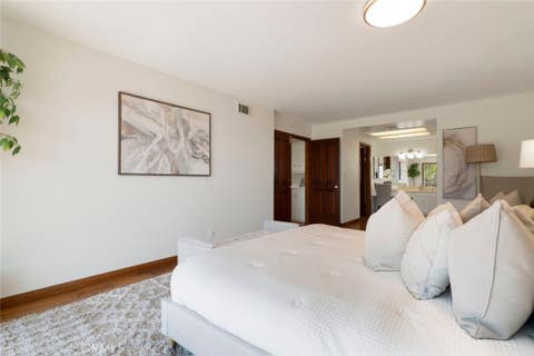 Tiny photo for 3003 Mesa Verde Drive, Burbank, CA 91504 (MLS # SR26155568)
