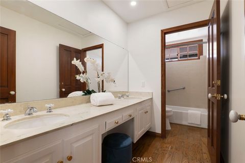 Tiny photo for 3003 Mesa Verde Drive, Burbank, CA 91504 (MLS # SR26155568)