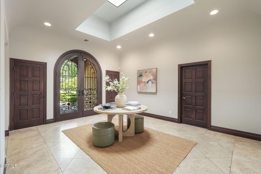 Properties 3 1897 Braemar Road