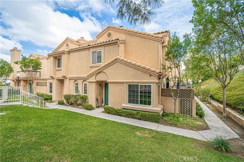Photo of 18714 Vista Del Canon #B, Newhall, CA 91321 (MLS # SR26070848)
