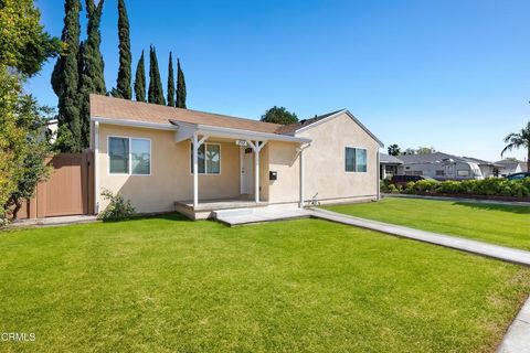 Photo of 7552 Bloomington Avenue, Burbank, CA 91504 (MLS # P1-26868)