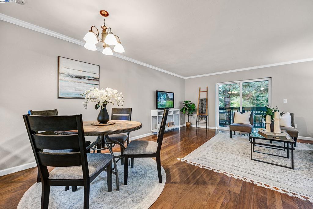 SHADOW CREEK - Residential