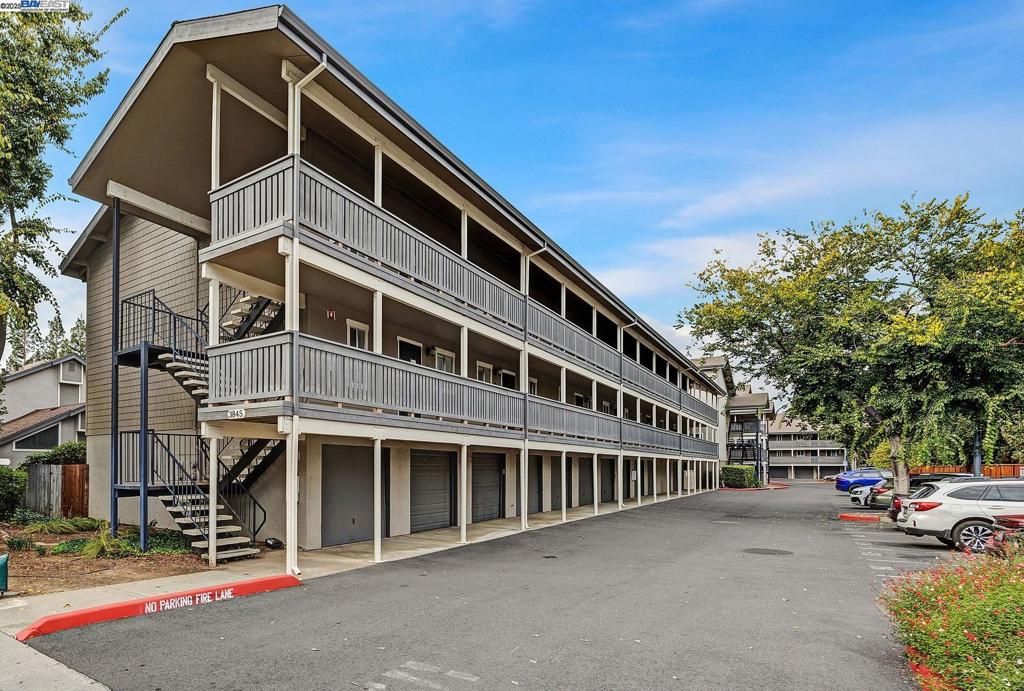 SHADOW CREEK - Residential