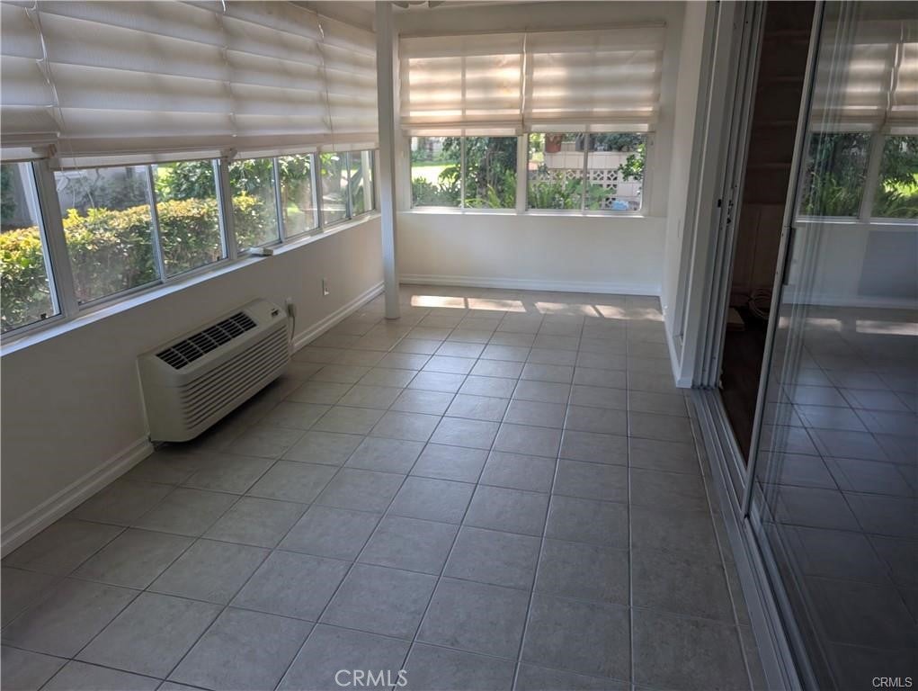 475 Calle Cadiz D