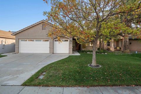 Photo of 24023 Orleans Ln Ln, Murrieta, CA 92562 (MLS # 260005884SD)