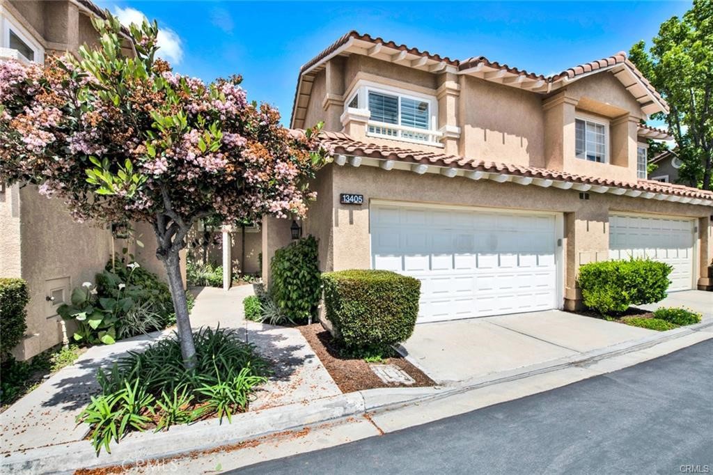 Just Listed Recently Updated 3-Bed, 3-Bath Home in Prime Tustin Location!
Welcome to 13405 Via Almeria, a beautifully updated townhome offering 3 spacious bedrooms, 3 full bathrooms, and over 1,600 square feet of comfortable living space in one of Tustin's most sought-after private communities.
Step inside to find a bright and open layout featuring a downstairs bedroom and full bath perfect for guests or in-laws alongside a generous family room, charming breakfast nook, and direct access to your private backyard patio, ideal for entertaining.
Upstairs, enjoy two large bedrooms with en-suite baths plus a versatile loft perfect as a media lounge, home office, or play area.
Move-in ready with all appliances included: washer, dryer, and refrigerator.
Nestled in an A+ school district, including highly-rated Beckman High School, and located in a private community with amenities including a resort-style pool and spa.