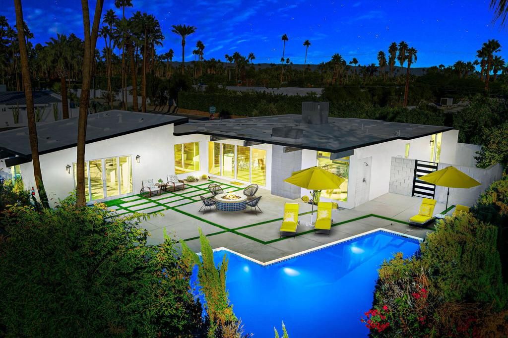 Photo of 623 W Regal Drive, Palm Springs, CA 92262 (MLS # 219139352DA)