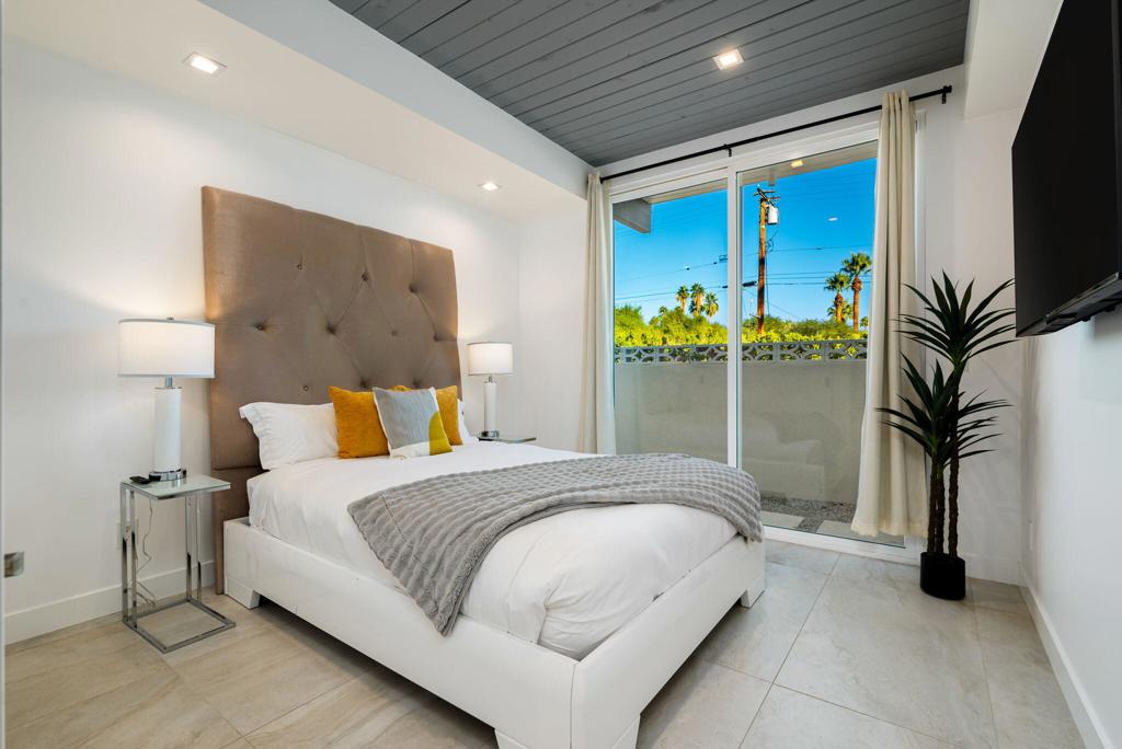 Vista Las Palmas - Residential