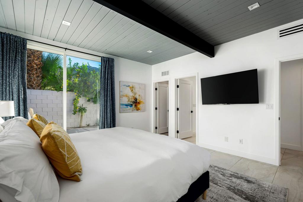 Vista Las Palmas - Residential