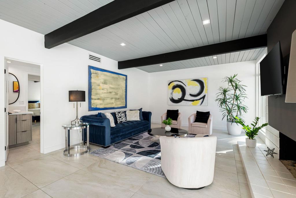 Vista Las Palmas - Residential