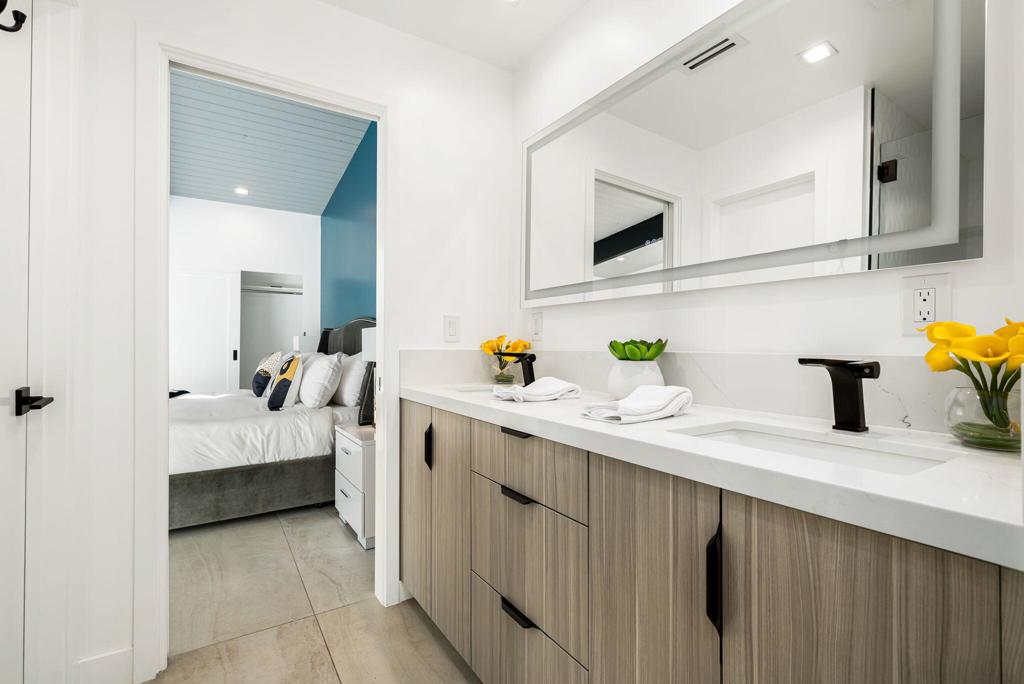 Vista Las Palmas - Residential