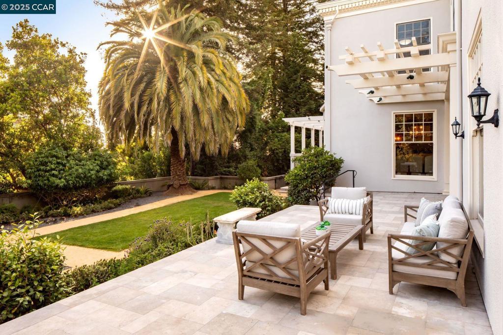 PIEDMONT - Residential