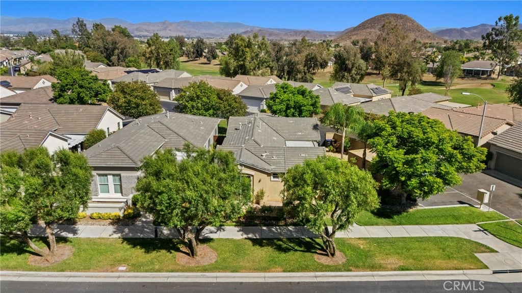 196 Four Seasons Boulevard