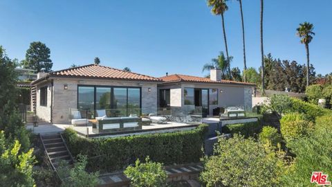 Photo of 3116 Elvido Drive, Los Angeles, CA 90049 (MLS # 26837441)