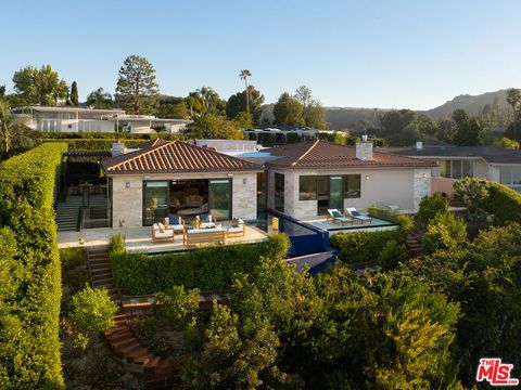 Photo of 3116 Elvido Drive, Los Angeles, CA 90049 (MLS # 26837441)