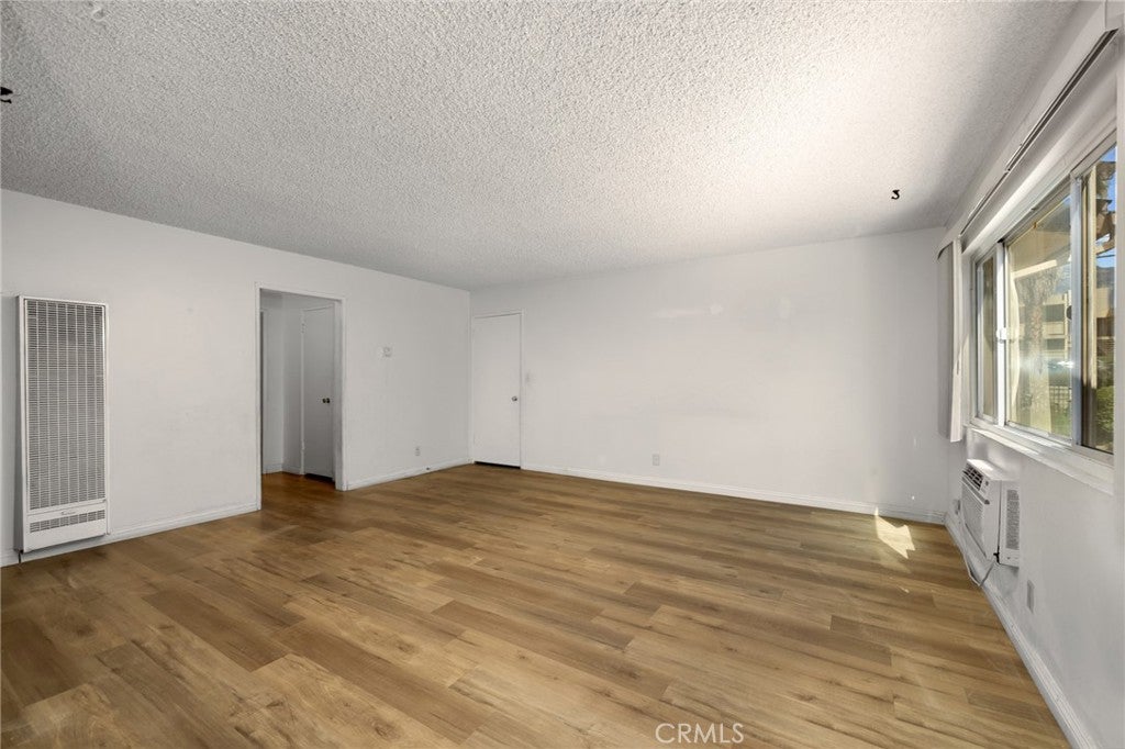 1226 W 11th