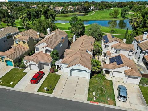 Photo of 2819 Cherry Hills Dr Dr, Discovery Bay, CA 94505 (MLS # 41130970)